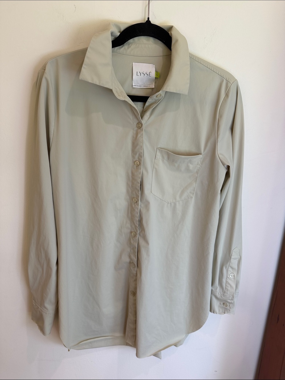 Lysse Women’s Deep Cream Long-Sleeve Button-Up Wrinkle Resistant Shirt, S